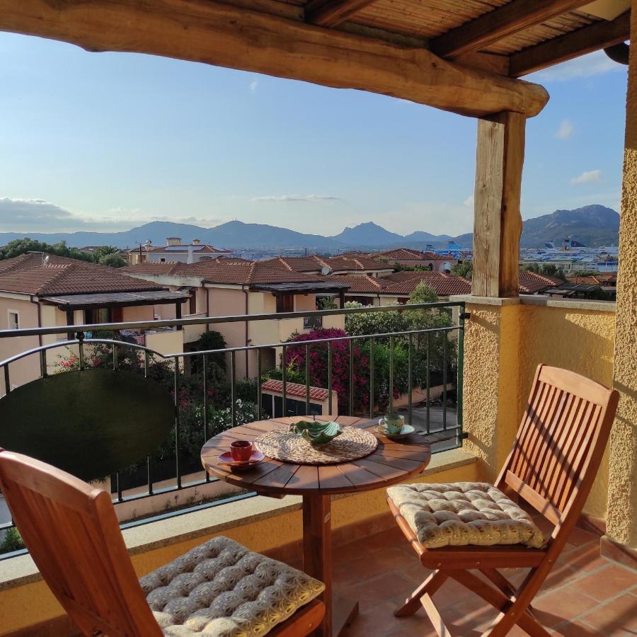 Vista Mare Olbia Bed & Breakfast Exterior photo